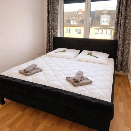 Cozy Comfort 2 Bedroom With Balcony Apartment Düsseldorf